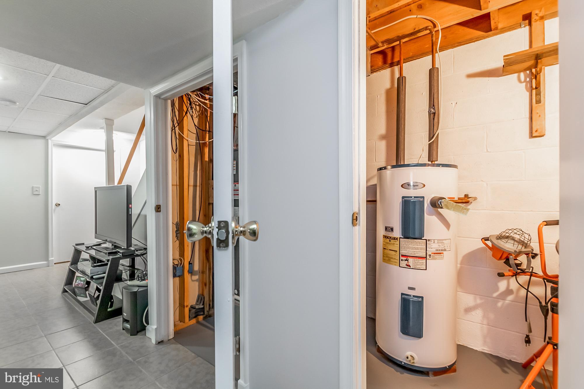 13012 Oliverwood Road Baltimore, MD 21220 - Photo 36 of 43 Utility Room