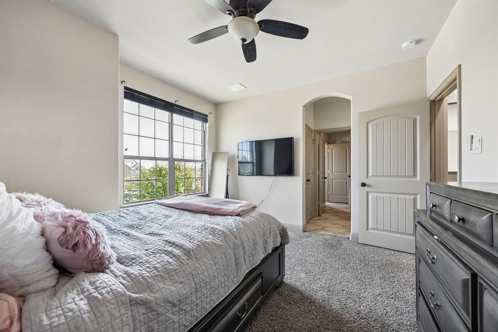 1341 Canary Lane Forney, TX 75126 - Photo 21 of 34 Secondary bedroom with jack and jill bath attached,