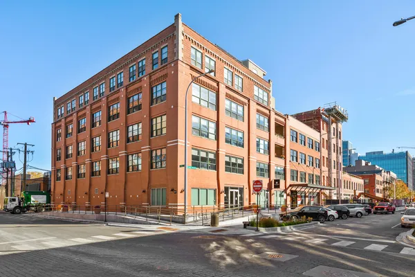 $750,000 | 1118 West Fulton Market, Unit 403, Chicago, IL 60607