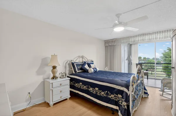 $225,000 | 23249 Barwood Lane North, Unit 405, Boca Raton, FL 33428