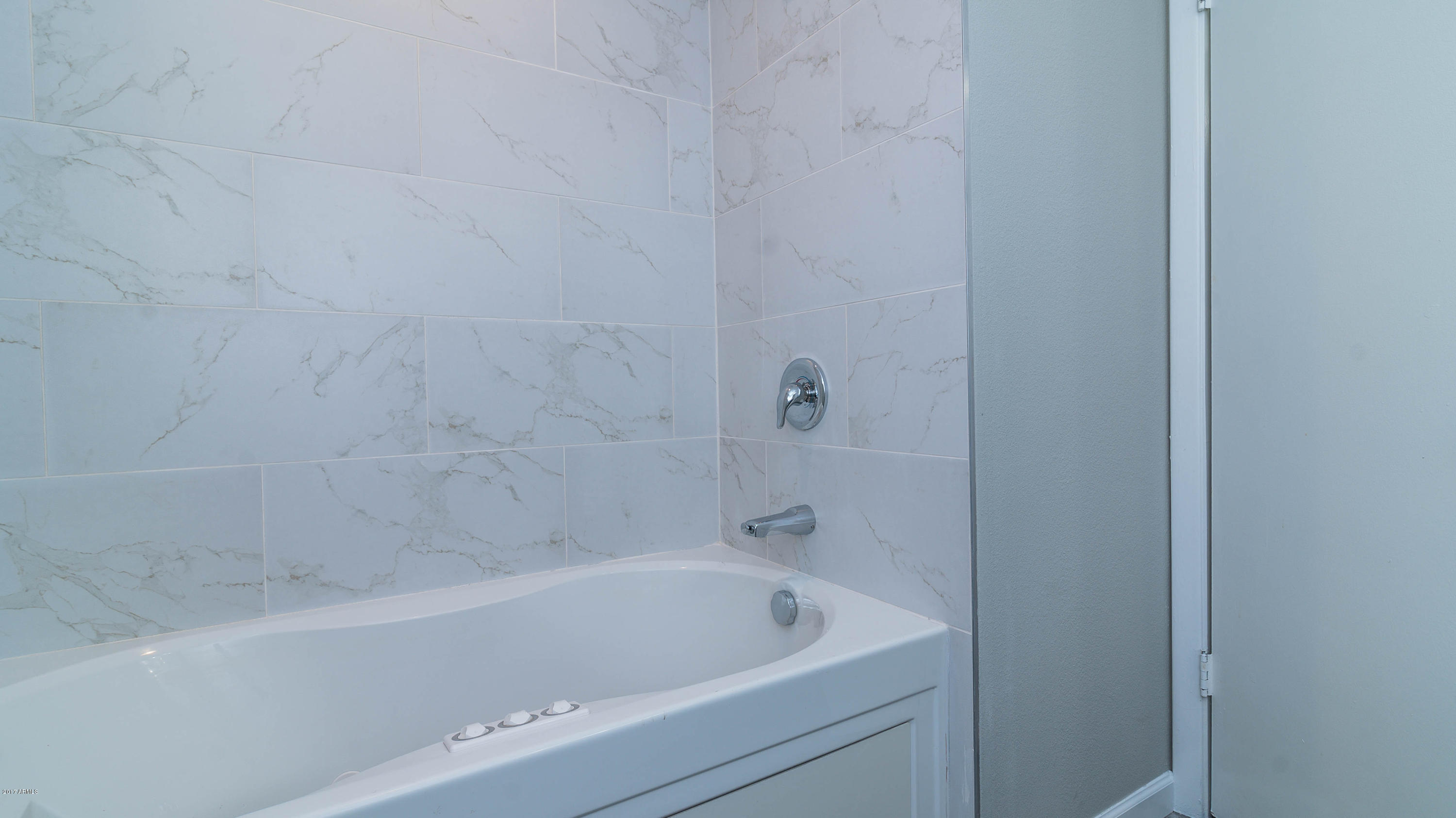 3741 West Phelps Road Phoenix, AZ 85053 - Photo 17 of 27 DSC04763