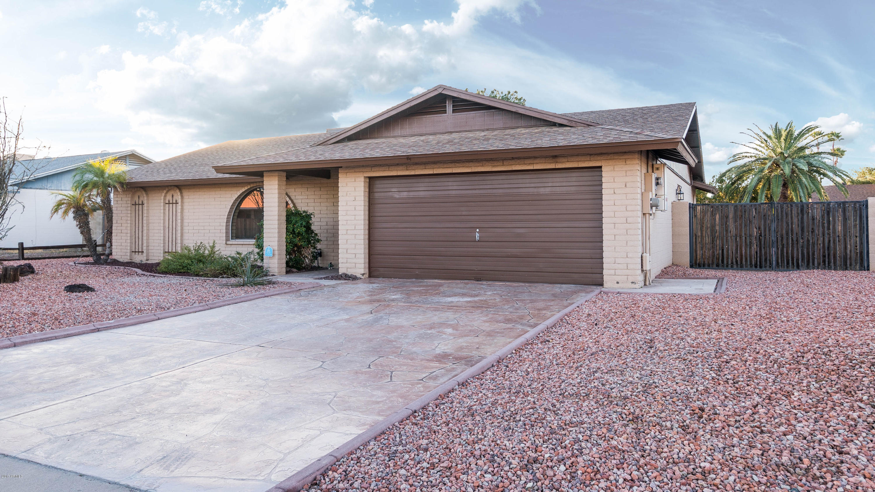 3741 West Phelps Road Phoenix, AZ 85053 - Photo 3 of 27 DSC04715-Edit
