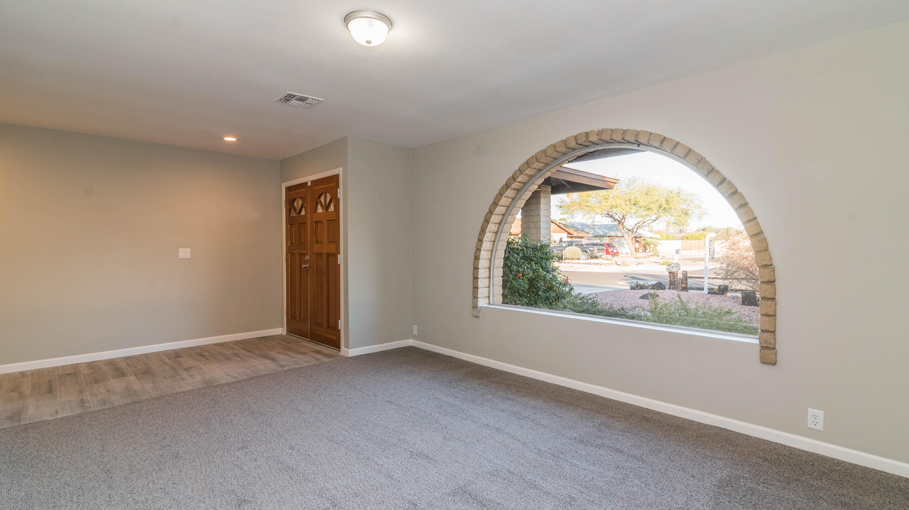 3741 West Phelps Road Phoenix, AZ 85053 - Photo 5 of 27 DSC04721-Edit