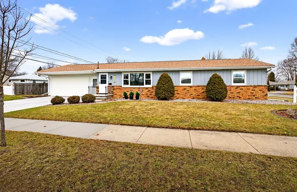 1428 East Pershing Street, Appleton, WI 54911