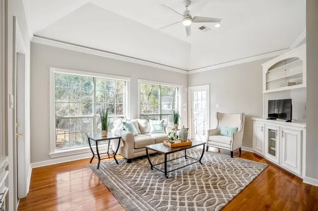 $8,499 | 63 North Windsail Place, The Woodlands, TX 77381