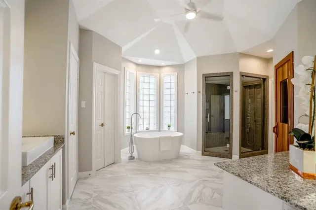 $8,499 | 63 North Windsail Place, The Woodlands, TX 77381