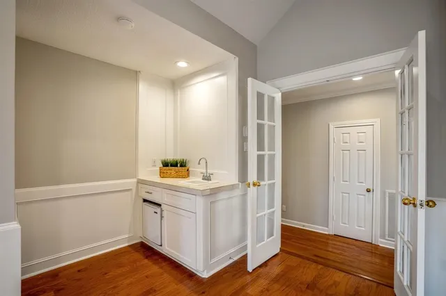 $8,499 | 63 North Windsail Place, The Woodlands, TX 77381