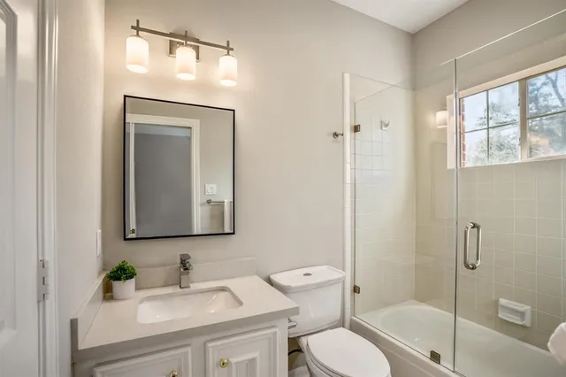 $8,499 | 63 North Windsail Place, The Woodlands, TX 77381