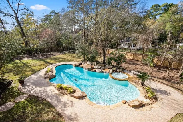 $8,499 | 63 North Windsail Place, The Woodlands, TX 77381