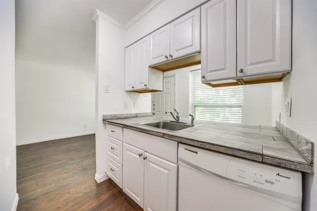 $895 | 5508 Tremont Street, Unit 8, Dallas, TX 75214