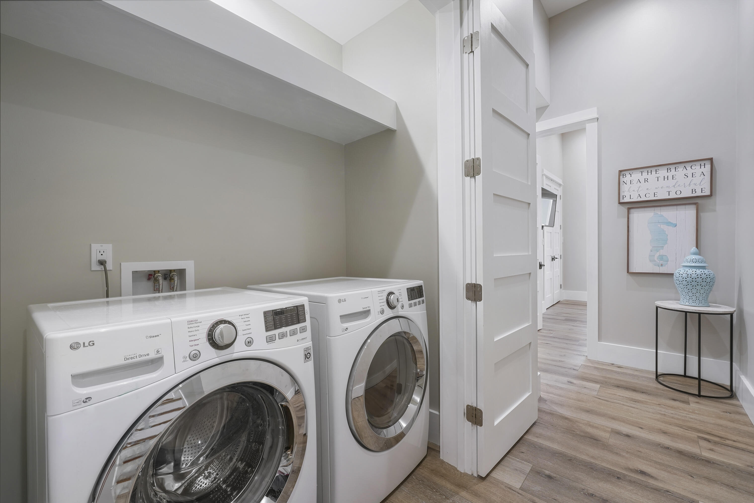 10 Walton Drive Miramar Beach, FL 32550 - Photo 46 of 80 a view of livingroom with washer and dryer