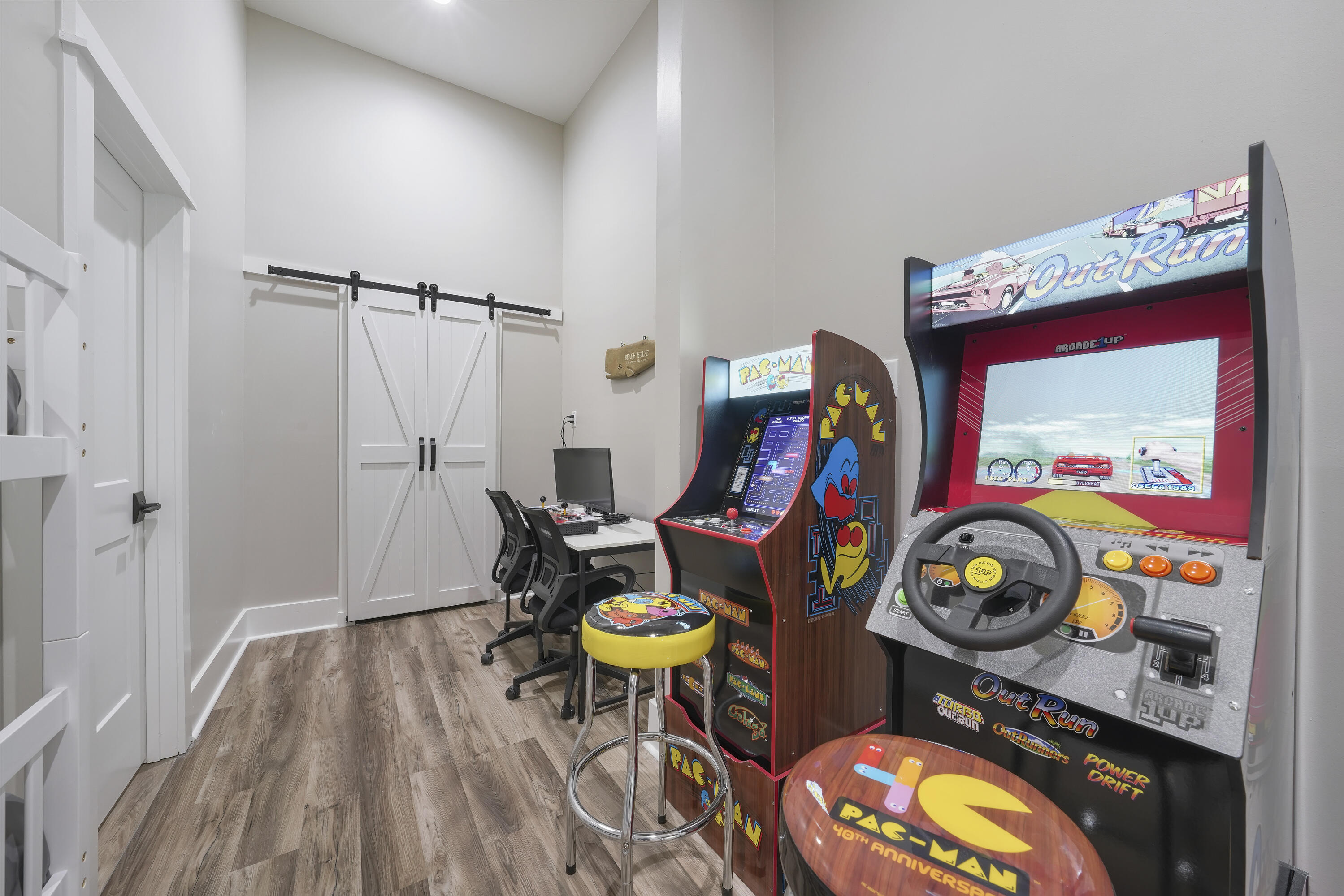 10 Walton Drive Miramar Beach, FL 32550 - Photo 8 of 80 a view of play room with furniture and wooden floor