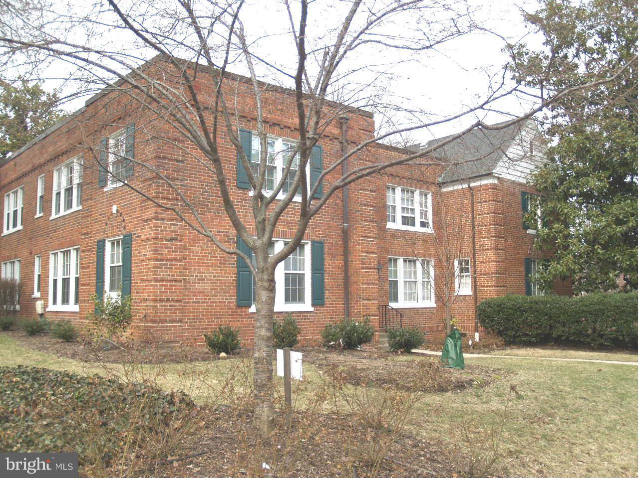 1752 North Rhodes Street, Unit 6325 Arlington, VA 22201 - Photo 2 of 20 Exterior (General)