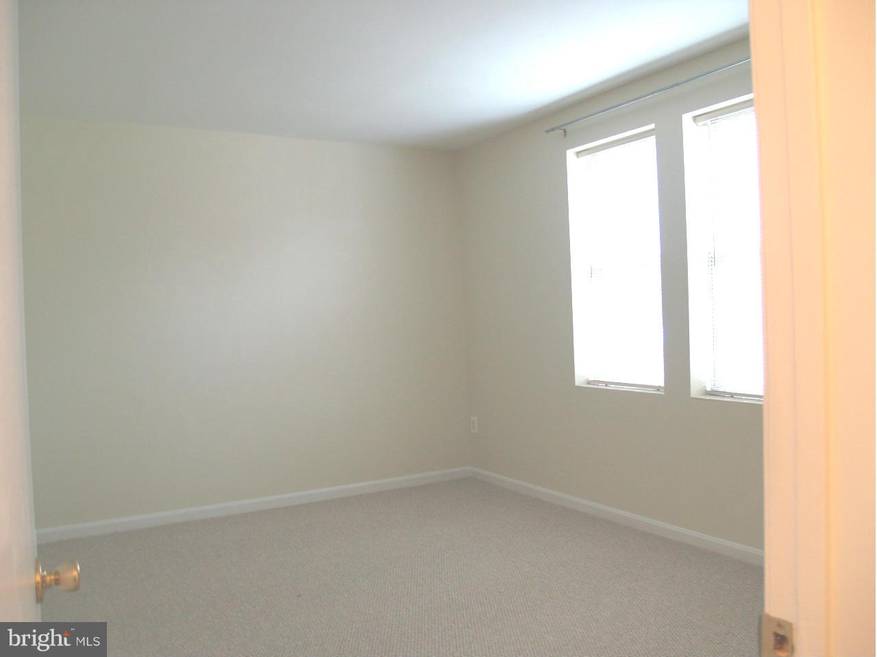 1752 North Rhodes Street, Unit 6325 Arlington, VA 22201 - Photo 14 of 20 Bedroom