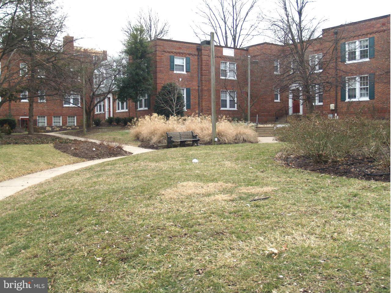 1752 North Rhodes Street, Unit 6325 Arlington, VA 22201 - Photo 4 of 20 Exterior (General)
