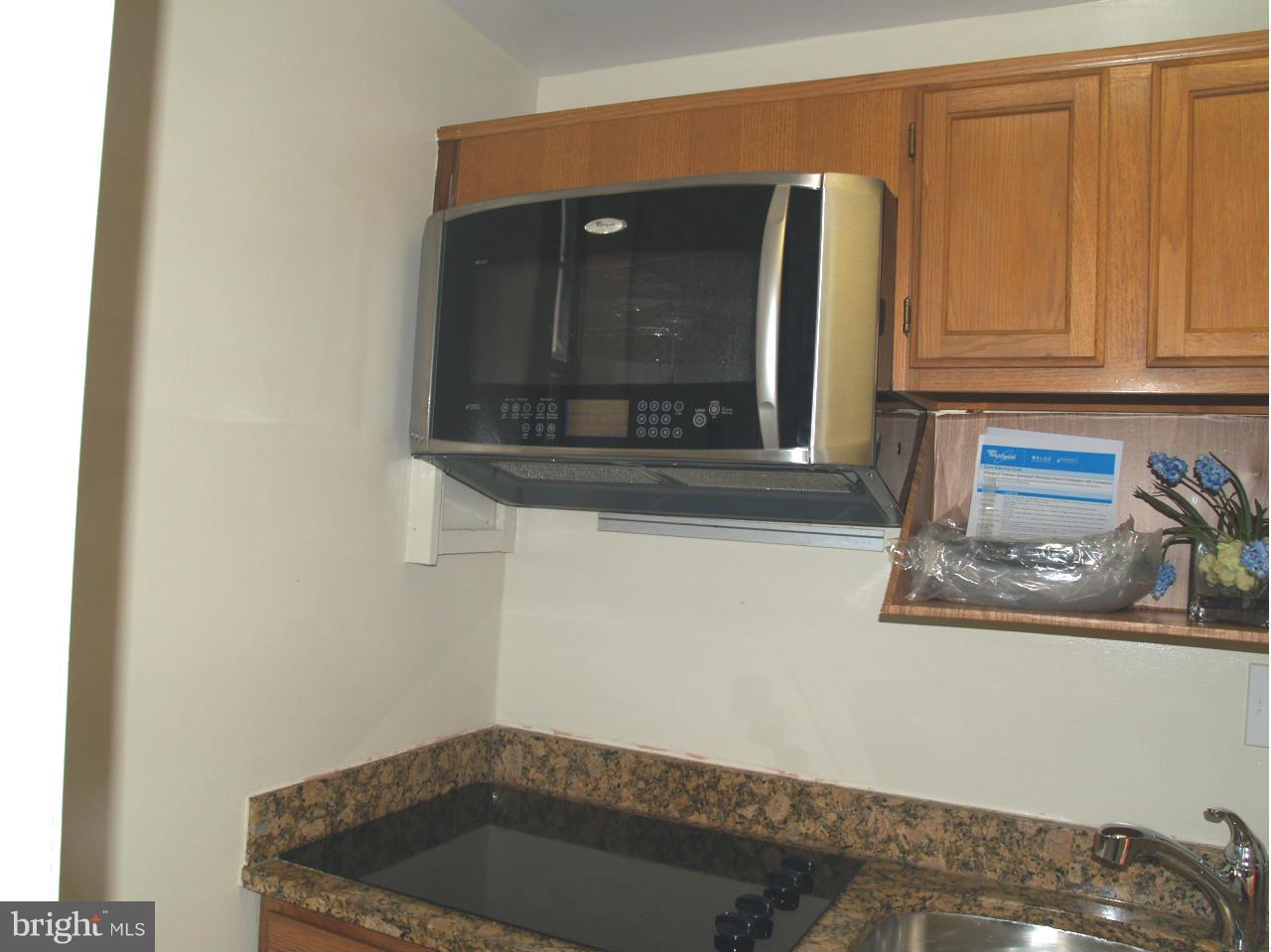 1752 North Rhodes Street, Unit 6325 Arlington, VA 22201 - Photo 7 of 20 Kitchen