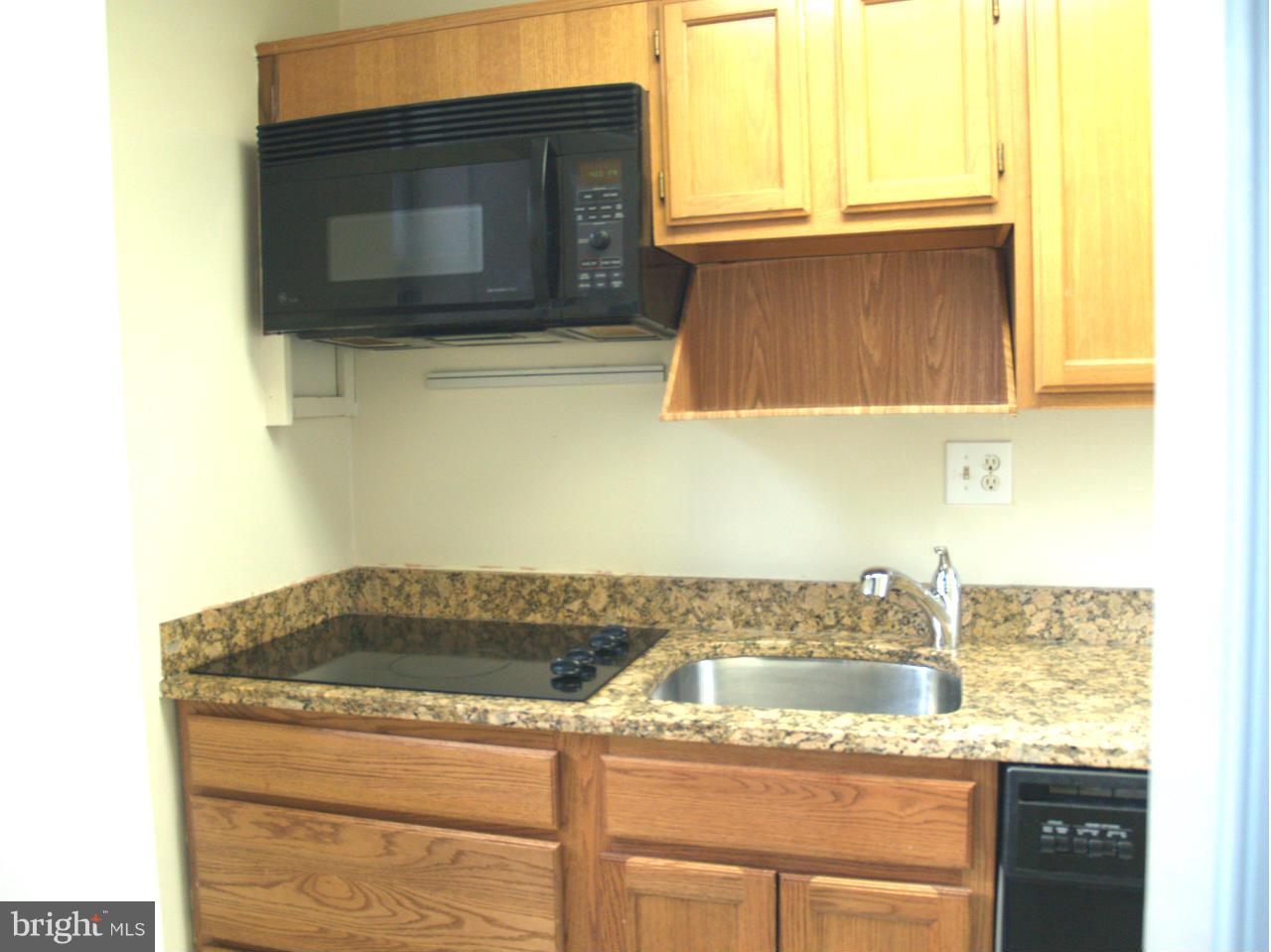 1752 North Rhodes Street, Unit 6325 Arlington, VA 22201 - Photo 9 of 20 Kitchen