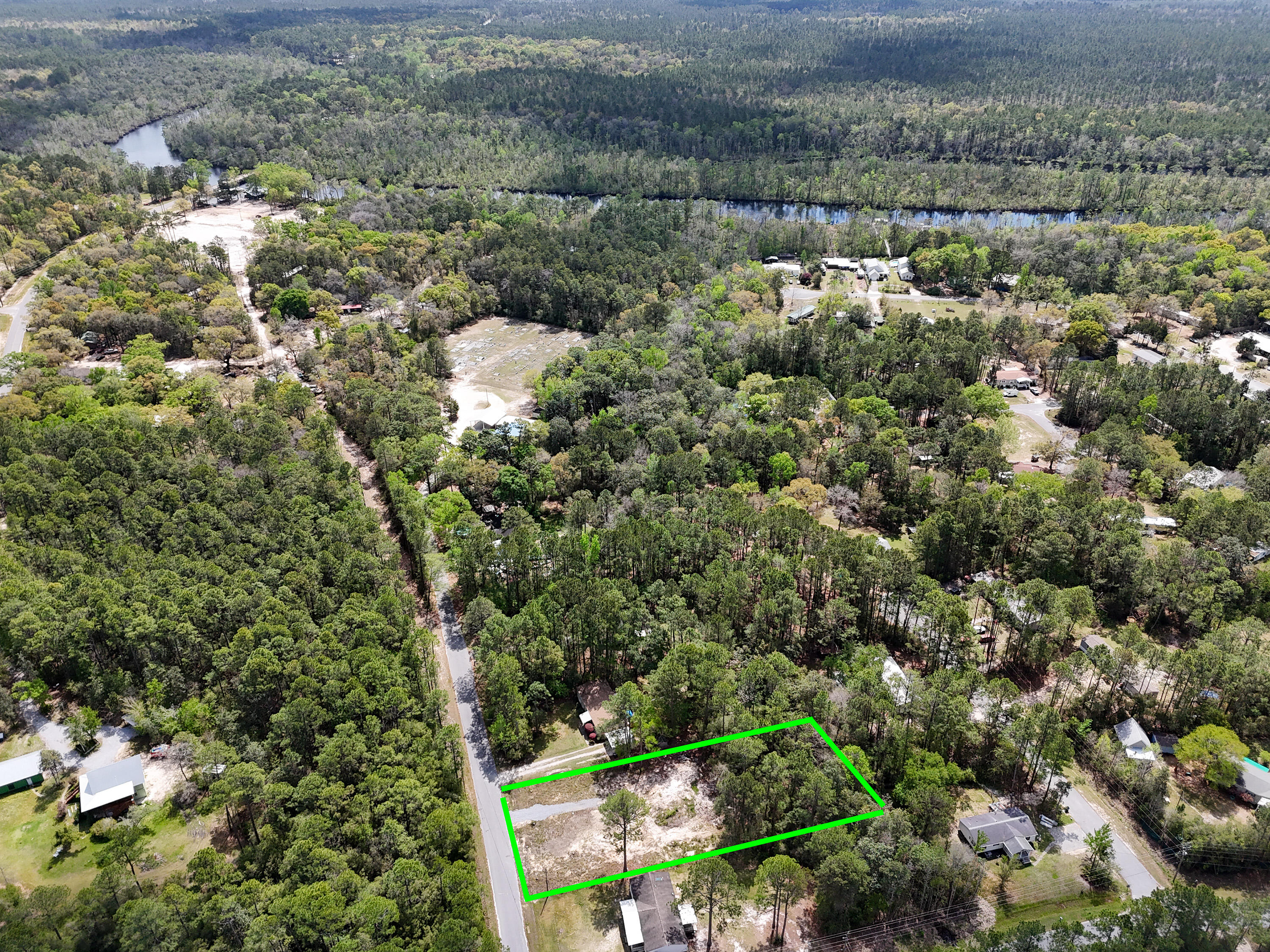 164 Memorial Lane Freeport, FL 32439 - Photo 3 of 11