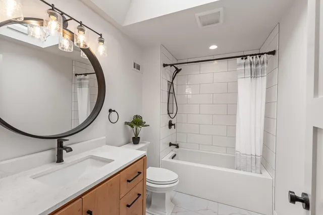 $875,000 | 2578 North 88th Street, Wauwatosa, WI 53226