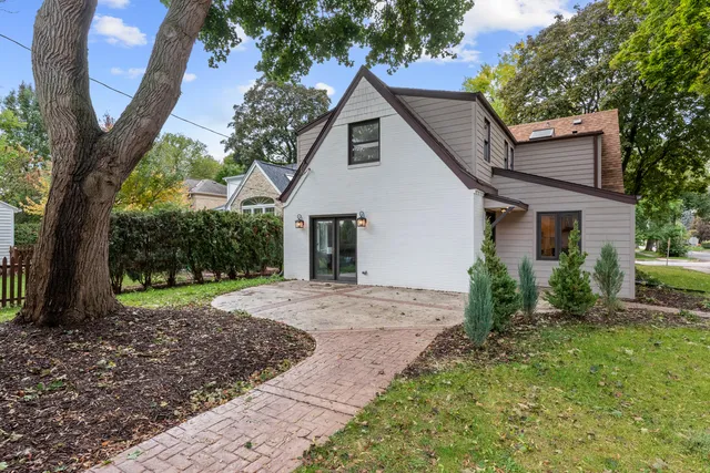 $875,000 | 2578 North 88th Street, Wauwatosa, WI 53226