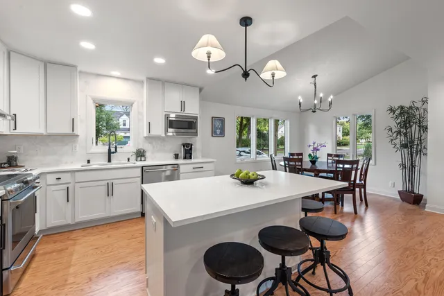 $875,000 | 2578 North 88th Street, Wauwatosa, WI 53226