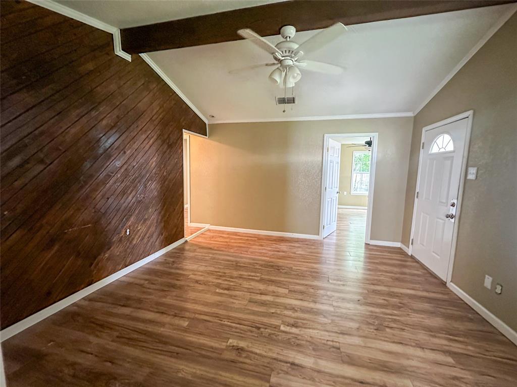 943 North Border Street Cleburne, TX 76031 - Photo 7 of 14