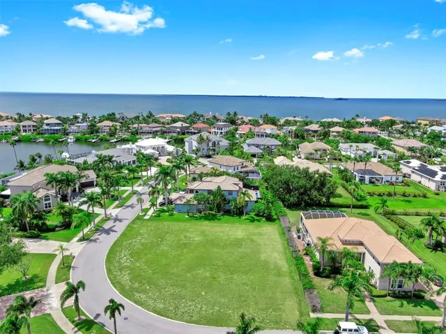 $295,000 | 6424 Rubia Circle, Apollo Beach, FL 33572