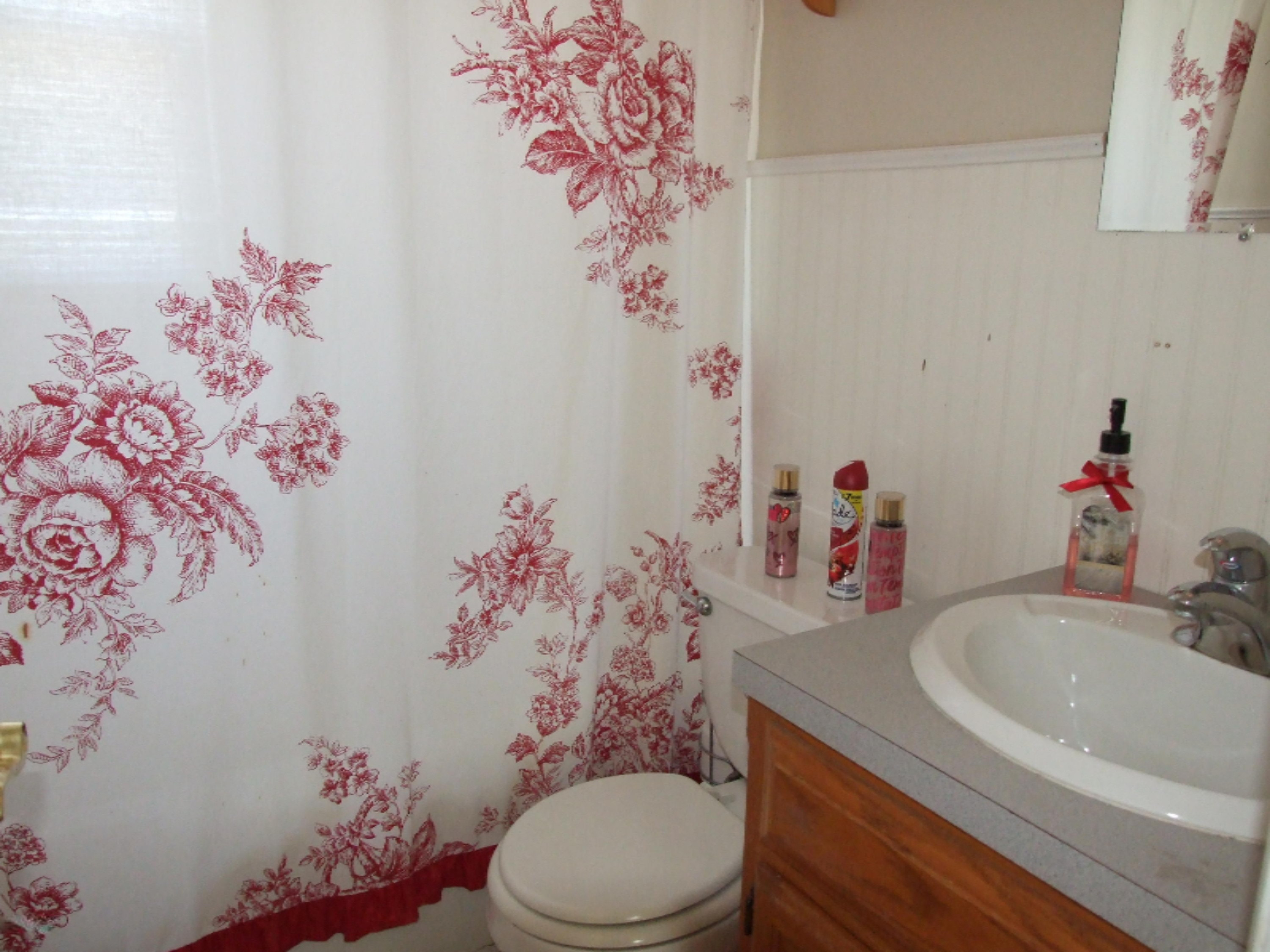 2637 Liberty Road Muskegon, MI 49441 - Photo 12 of 26 DSCF7405