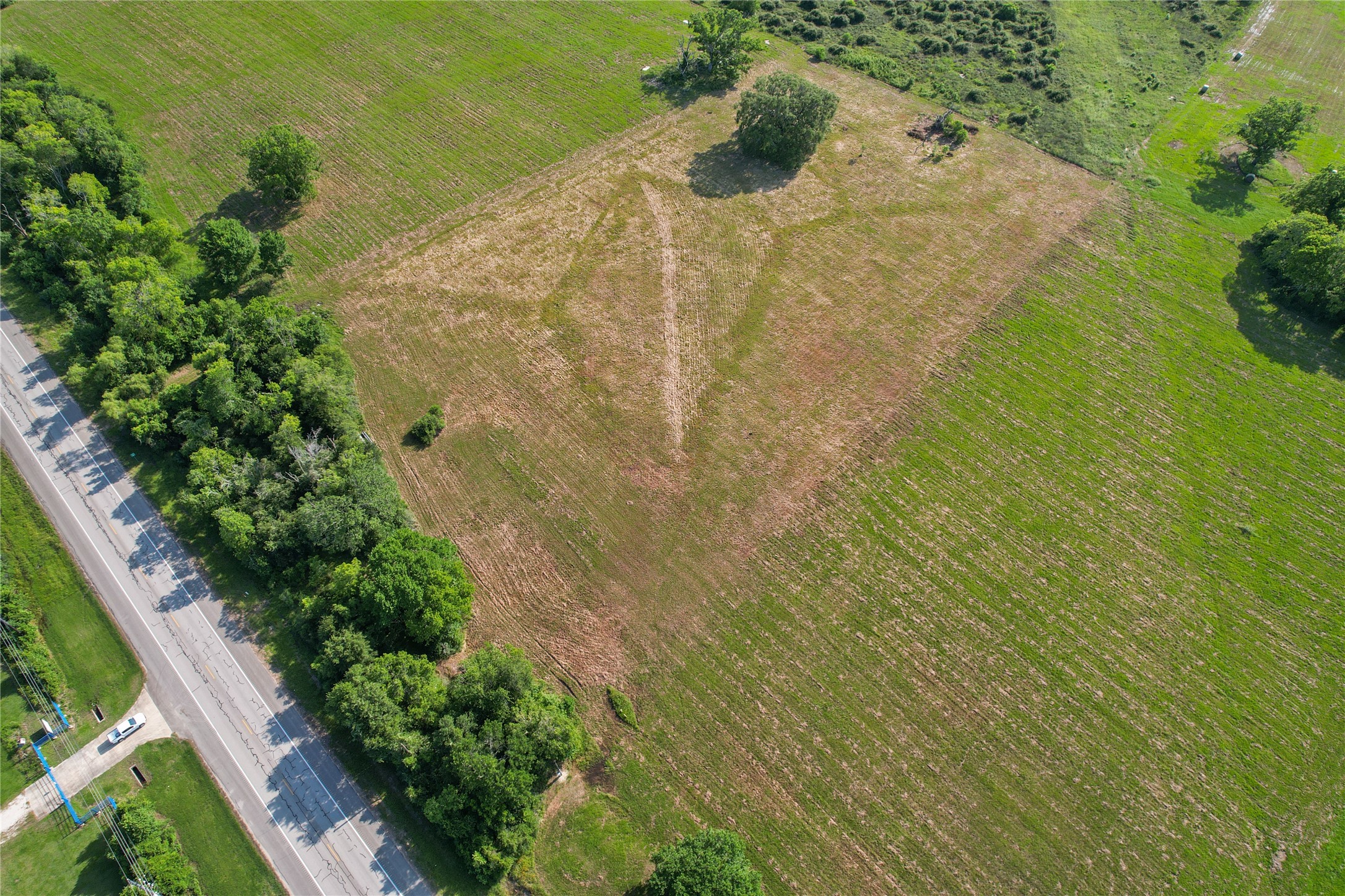 23210 FM 521 Road Angleton, TX 77515 - Photo 4 of 23 a view of a lake
