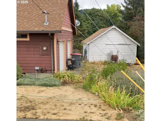 $399,500 | 243 Southeast Harney Street, Sheridan, OR 97378