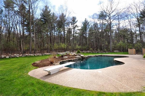71 Rodgers Road Carlisle, MA 01741 - Photo 25 of 30 Gallery Image 25