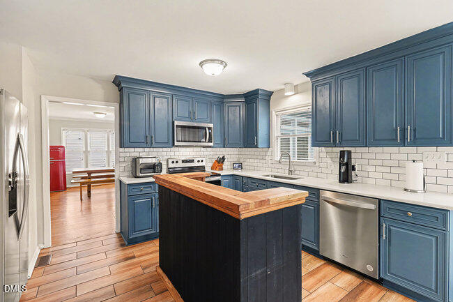 4620 Fisk Court Raleigh, NC 27604 - Photo 9 of 31 009_file_661