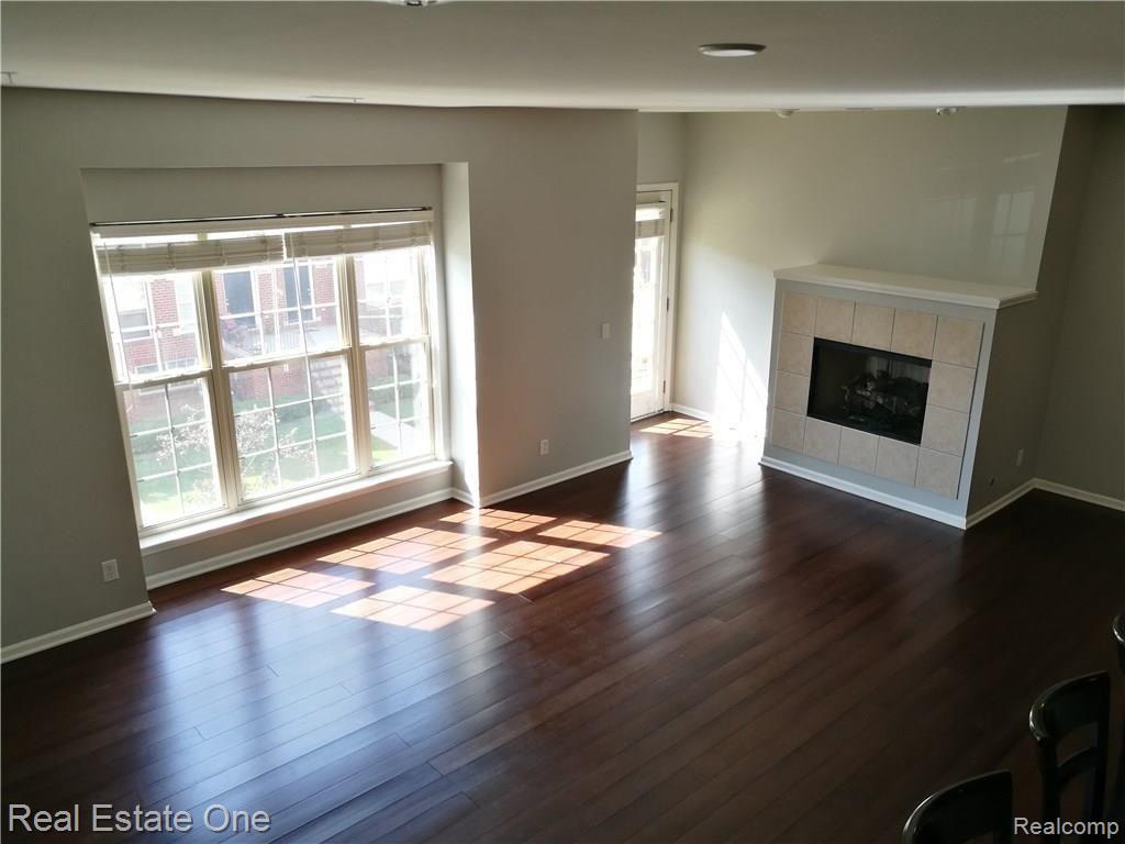 1429 Raliegh Place, Unit 99 Troy, MI 48084 - Photo 4 of 22