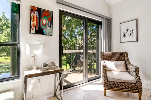 $3,500 | 11863 Wimbledon Circle, Unit 527, Wellington, FL 33414