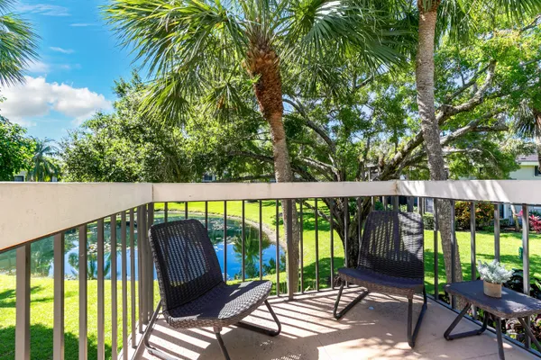$3,500 | 11863 Wimbledon Circle, Unit 527, Wellington, FL 33414