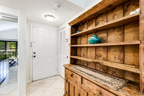 $3,500 | 11863 Wimbledon Circle, Unit 527, Wellington, FL 33414