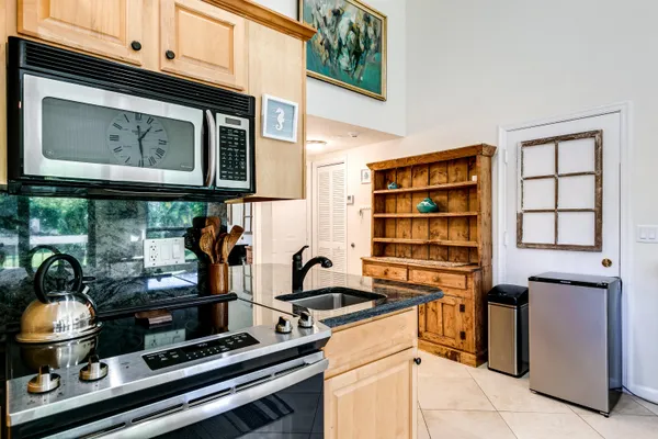 $3,500 | 11863 Wimbledon Circle, Unit 527, Wellington, FL 33414