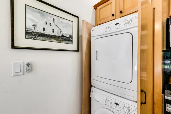 $3,500 | 11863 Wimbledon Circle, Unit 527, Wellington, FL 33414