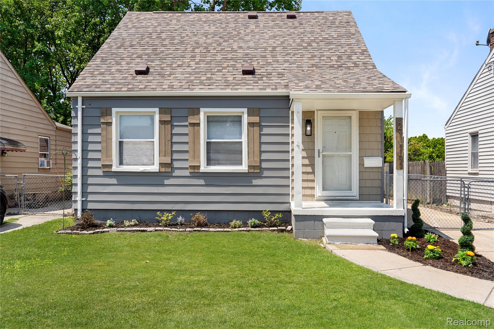 21767 Normandy Avenue Eastpointe, MI 48021 - Photo 26 of 29 Photo Jul 10 2026, 1 00 50 PM.jpg