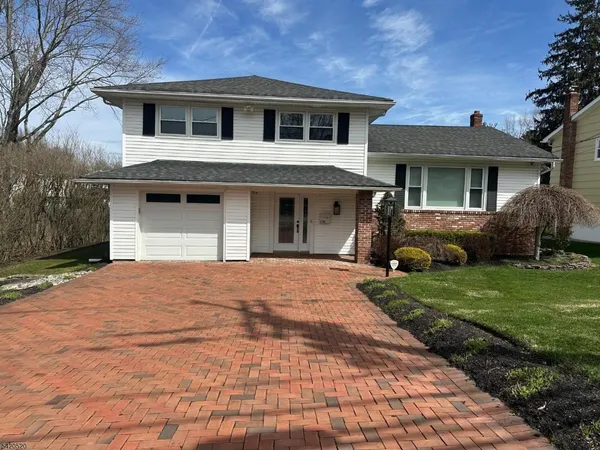 $4,200 | 238 Eagle Rock Avenue, Roseland, NJ 07068