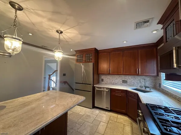 $4,200 | 238 Eagle Rock Avenue, Roseland, NJ 07068