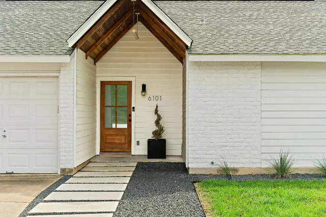 $775,000 | 6101 Bridlington Circle, Austin, TX 78745