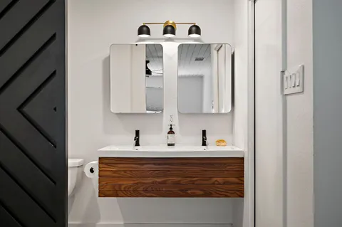 $775,000 | 6101 Bridlington Circle, Austin, TX 78745