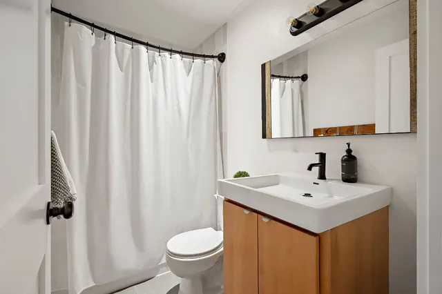 $775,000 | 6101 Bridlington Circle, Austin, TX 78745