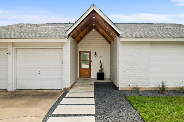 $775,000 | 6101 Bridlington Circle, Austin, TX 78745