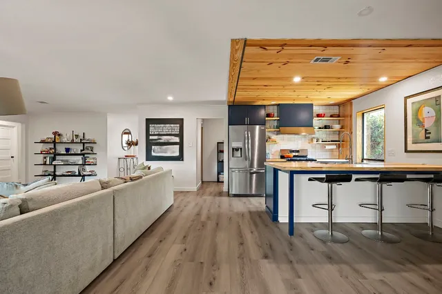 $775,000 | 6101 Bridlington Circle, Austin, TX 78745