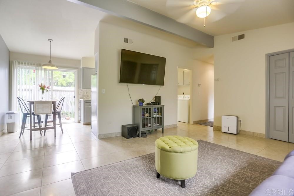 931 Regal Road Encinitas, CA 92024 - Photo 3 of 22
