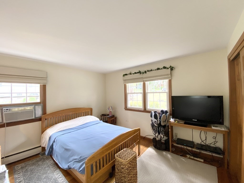 71 Old Farm Road Chicopee, MA 01020 - Photo 13 of 38 Gallery Image 13