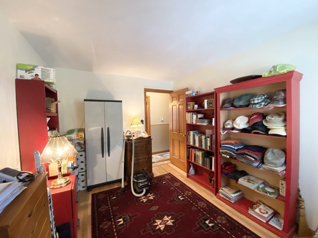 71 Old Farm Road Chicopee, MA 01020 - Photo 17 of 38 Gallery Image 17
