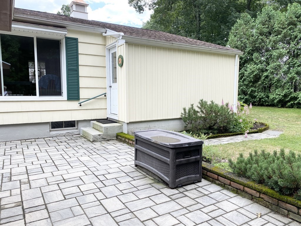 71 Old Farm Road Chicopee, MA 01020 - Photo 27 of 38 Gallery Image 27